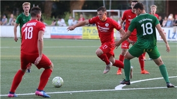 SV Brake gegen TSV Abbehausen im Fußball-Bezirkspokal.