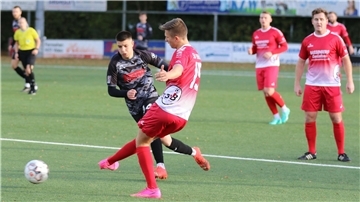 SV Brake gegen SV Atlas Delmenhorst II Fußball-Bezirksliga