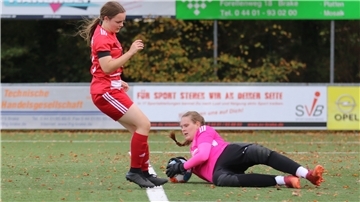 SV Brake gegen DJK-SV Bunnen im Frauenfußball-Bezirkspokal