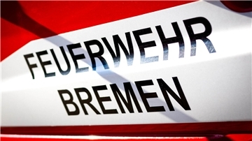 Die Bremer Feuerwehr muss zum Einsatz im Seniorenheim ausrücken. (Symbolbild)