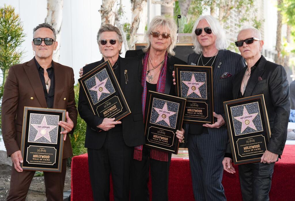 Rockband Def Leppard mit Hollywood-Stern geehrt Die britischen Rockgrößen erhalten in Hollywood viel Applaus.