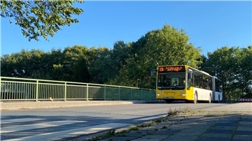 Die Brücke Dreibergen wird auch im Liniendienst von Bremerhaven Bus genutzt.