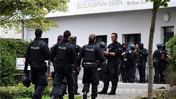 Bundesanwaltschaft ermittelt nach Angriff in Berufskolleg Die Bundesanwaltschaft nimmt sich den Fall vor. (Archivbild)