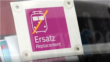 Die Busse sind bestellt - aber wer soll sie fahren? Die EVG sieht große Probleme für die Generalsanierung der Schiene.