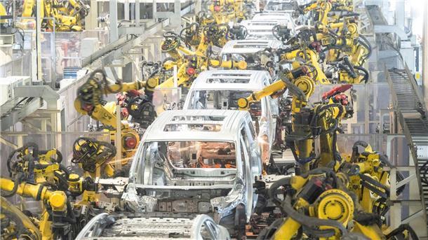 USA erhöhen Zölle für Elektroautos aus China drastisch Die chinesischen Elektroauto-Exporte seien 2023 um 70 Prozent gestiegen - und das gefährde die Investitionen in anderen Ländern, argumentiert die US-Regierung.