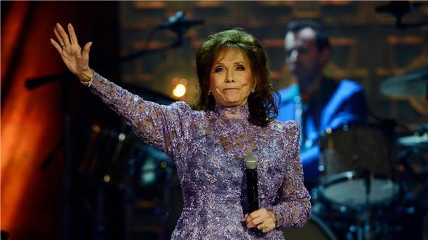 „Tochter eines Bergmanns“: Country-Star Loretta Lynn ist tot Die Country-Sängerin Loretta Lynn ist im Alter von 90 Jahren gestorben.