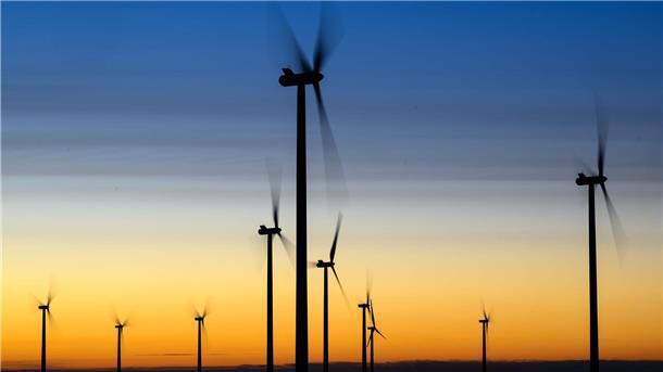 Cuxhavener Unternehmen PNE verkauft zwei Windparks in Frankreich Die Cuxhavener PNE-Gruppe verkauft zwei Windparks in Frankreich mit 25,7 MW Leistung und stärkt damit ihre Position auf dem französischen Energiemarkt.