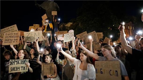 Ukraine-Krieg: Gefangenenaustausch vereinbart - neues Gesetz Die Demonstranten fürchten um die Unabhängigkeit der Antikorruptionsbehörden.