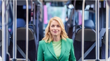 Die designierte neue Bahnchefin hat vor einigen Monaten selbst einen Lokführerschein gemacht.