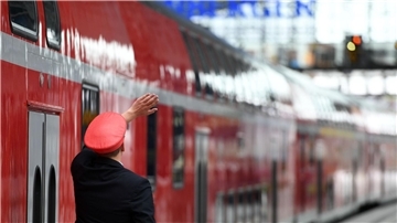 Die Deutsche Bahn will den Einsatz von Bodycams ausweiten.