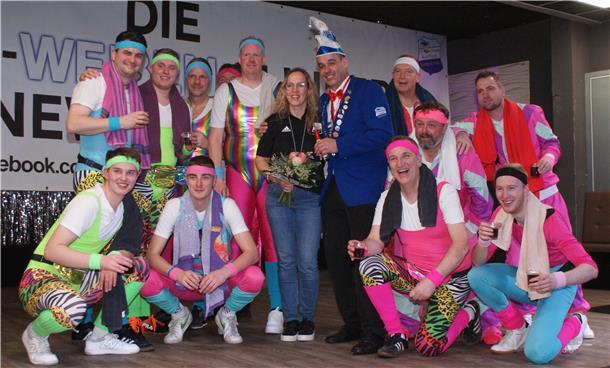 Die Dreamboys mit Trainerin Claudia Ropers-Wolff, die für ihr ehrenamtliches Engagement den Ehrenorden erhielt.