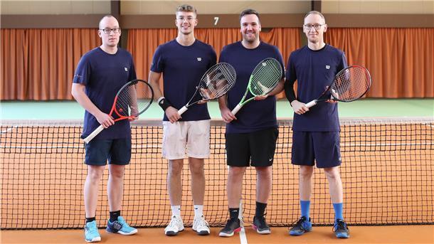 Nordenhamer Herrenteams in Wintersaison gestartet SV Nordenham III (Tennis)