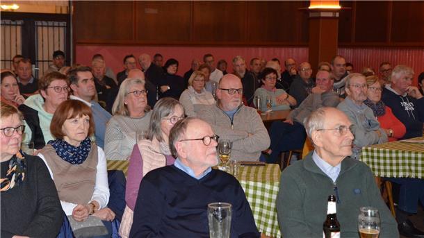 Die Ebersdorfer Bürgerversammlung war am Donnerstagabend sehr gut besucht.
