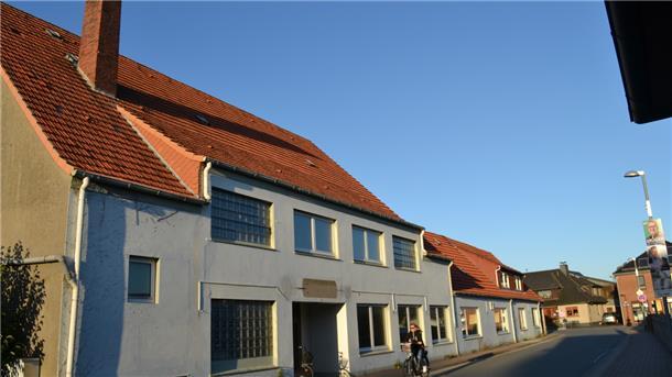 Die ehemalige Gaststätte Linde in Spaden: Eigentlich sollte an dieser Stelle bald ein Seniorenheim entstehen.