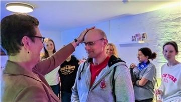 Die Einführung des neuen Kreisjugendpfarrers Johann-Philipp Nicolaus .