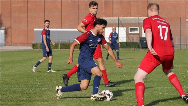 Fußballspiel TuS Einswarden gegen SG Friedrichsfehn/Petersfehn