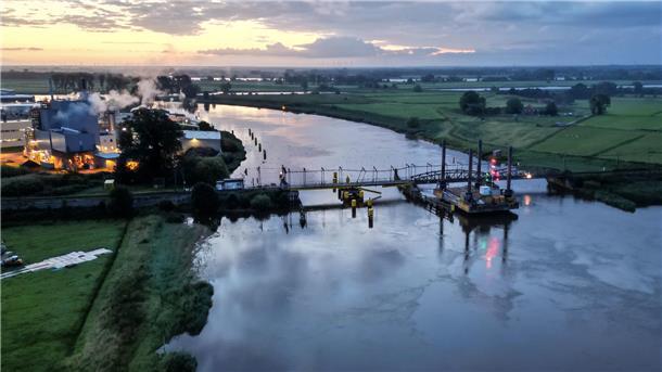 Beschädigte Eisenbahnbrücke über die Hunte bei Elsfleth