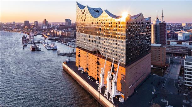 Die Nordsee-Zeitung bietet wieder Leserreisen an  Elbphilharmonie