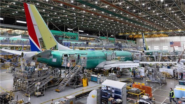 Neues Problem mit Boeings Mittelstreckenjet 737 Max Die Endmontagelinie der 737 MAX im Boeing-Werk Renton im US-Bundesstaat Washington.