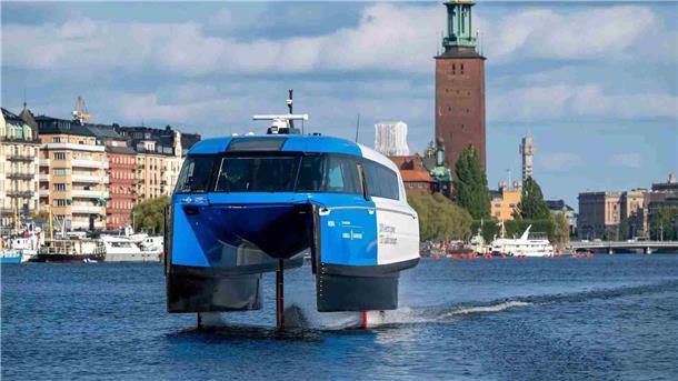 Die energiesparende Fähre „Nova“ in Stockholm.