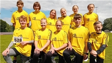 Die erfolgreiche Leichtathletik-Mannschaft des Gymnasiums Bremervörde. Beim Landesfinale von „Jugend trainiert für Olympia“ sprang der vierte Platz heraus.