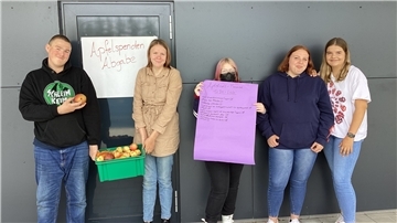 Die ersten Äpfel haben sie schon. Doch für ihr Apfelsaftprojekt benötigen die Schülerinnen und Schüler der Oberschule Dorum noch viel mehr.