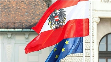 Die EU-Kommission beaufsichtigt, ob die EU-Länder die Regeln für Haushaltsdefizite und Staatsschulden einhalten. (Archivbild)