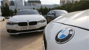Die EU-Kommission hatte 2021 gegen BMW und Volkswagen wegen unerlaubter Absprachen zu sogenannten Adblue-Tanks hohe Strafen verhängt. Bei der Untersuchung in Südkorea ging es den Angaben der Autohersteller zufolge um die gleichen Sachverhalte.