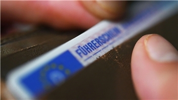 Die EU-Staaten positionieren sich im Streit um neue Führerscheinregeln.