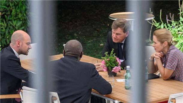Atomstreit mit dem Iran: Europäer ziehen die Notbremse Die Europäer sehen kaum mehr Chancen, das Atomabkommen mit dem Iran zu retten. Bereits in der vergangenen Woche herrschte bei einem Treffen von Deutschlands Außenminister Johann Wadephul mit Amtskollegen düstere Stimmung. (Archivbild)