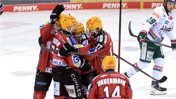Die Fischtown Pinguins wollen zurück in die Erfolgsspur Eine rote Jubeltraube von Eishockeyspielern in roten Trikots. Die Spieler der Fischtown Pinguins aus Bremerhaven bejubeln ein Tor.