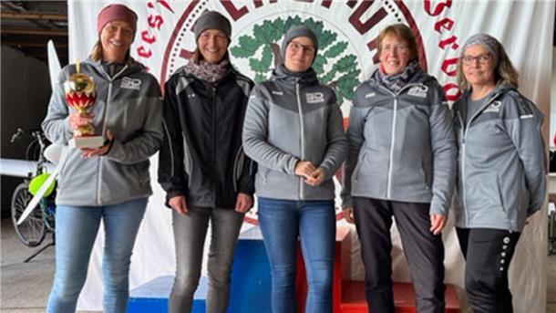 Frauen II KBV Schweewarden Boßeln