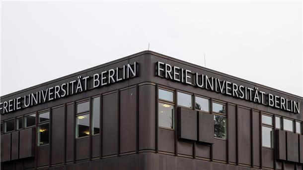 Verprügelter FU-Student wirft Unileitung Fehlverhalten vor Die Freie Universität Berlin hat dem mutmaßlichen Angreifer Hausverbot erteilt.