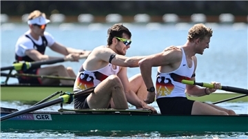 Die Freude im Zweier ohne Steuermann nach dem Halbfinal-Einzug war groß. 