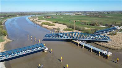 Die Friesenbrücke, die bei Weener über die Ems führt, ist das Vorbild für die neue Huntebrücke.