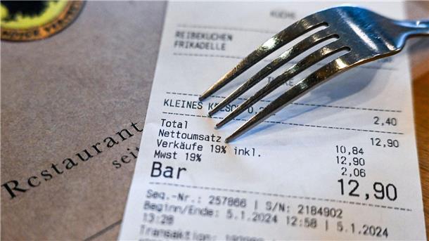Umsatz im Gastgewerbe bleibt weit unter Vor-Corona-Niveau Die Gastronomie steht noch immer im Schatten der Corona-Krise.