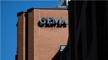 Die Gema klagt gegen den ChatGPT-Betreiber OpenAI. (Archivbild)