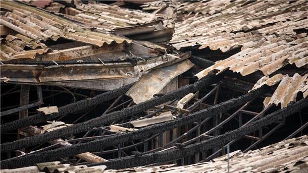 Nordmazedonien: Zahl der Todesopfer von Brand steigt auf 60 Die Gesamtzahl der Todesopfer des verheerenden Brandes in einem Nachtklub im nordmazedonischen Kocani liegt nun bei 60. Drei Wochen danach erlag der Manager des Lokals seinen schweren Brandverletzungen.
