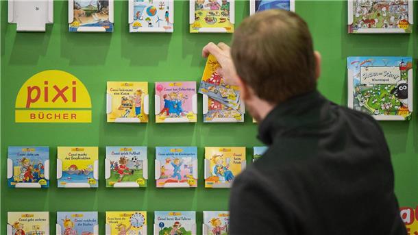 Erfundene Conni-Geschichten im Internet Die Geschichten über Conni sind bei vielen Kindern beliebt. Im Internet kursieren erfundene Geschichten über das Mädchen aus den Büchern.