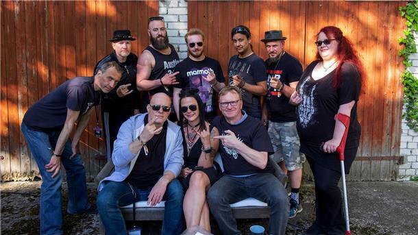(Mit großer Bildergalerie) Harte Riffs und heiße Stimmung beim Rock House Festival
