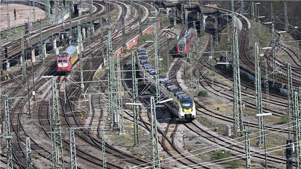 Die Gleisfläche des milliardenschweren Bahnprojekts Stuttgart 21, bei der der Stuttgarter Hauptbahnhof unter die Erde verlegt werden soll.