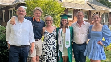 Die „Graduation“ von Sophia fand in einer Arena statt, denn sie war in einer Ausgangsstufe mit mehr als 700 Schülern.
