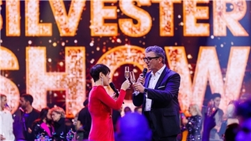 „Die große Silvester Show“: Mit Francine Jordi und Hans Sigl ins neue Jahr.