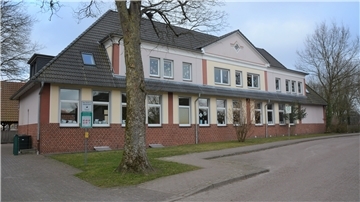 Die Grundschule Sellstedt: Auf die Ausschreibung der Dachdeckerarbeiten für die raumlufttechnischen Anlagen erfolgte kein Angebot.