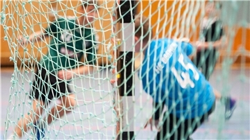 Die Handball-Saison ist abgebrochen - Pech für den TV Schiffdorf. Denn der Tabellenführer der Landesliga verpasst dadurch den Aufstieg.