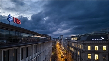 Die Hauptsitze der Schweizer Banken Credit Suisse und UBS am Paradeplatz in Zürich.