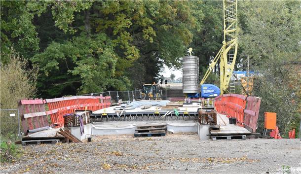 Freigabe der neuen Heeslinger Brücke über die Oste verzögert sich erneut Baustelle einer Brücke