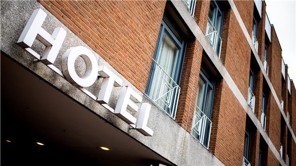 Dehoga geht mit Eilanträgen gegen Corona-Verordnung vor Die Hotelbranche klagt gegen die Corona-Verordnung.