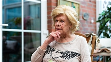 Die in der Lüneburger Heide lebende Schauspielerin kann nichts mehr sehen. (Archivbild)