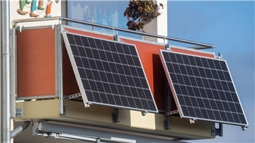 Die insgesamt 100.000 Euro, die der Landkreis Wesermarsch zur Förderung von Solarkraftwerken bereitgestellt hat, sind wenige Tage nach Bekanntgabe des Förderprogramms bereits vergeben.